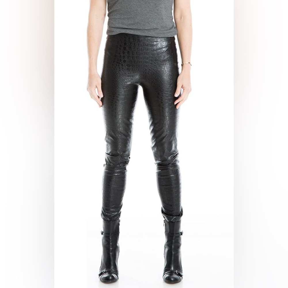 MAX STUDIO faux snake skin leather pants. Skinny leg/fitted. Excellent condition